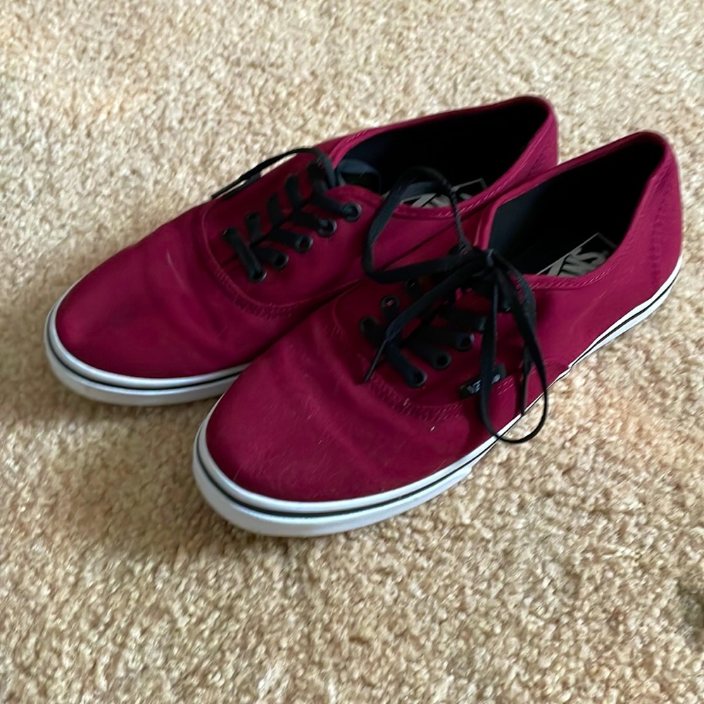 Vans burgundy shoes size womens 9